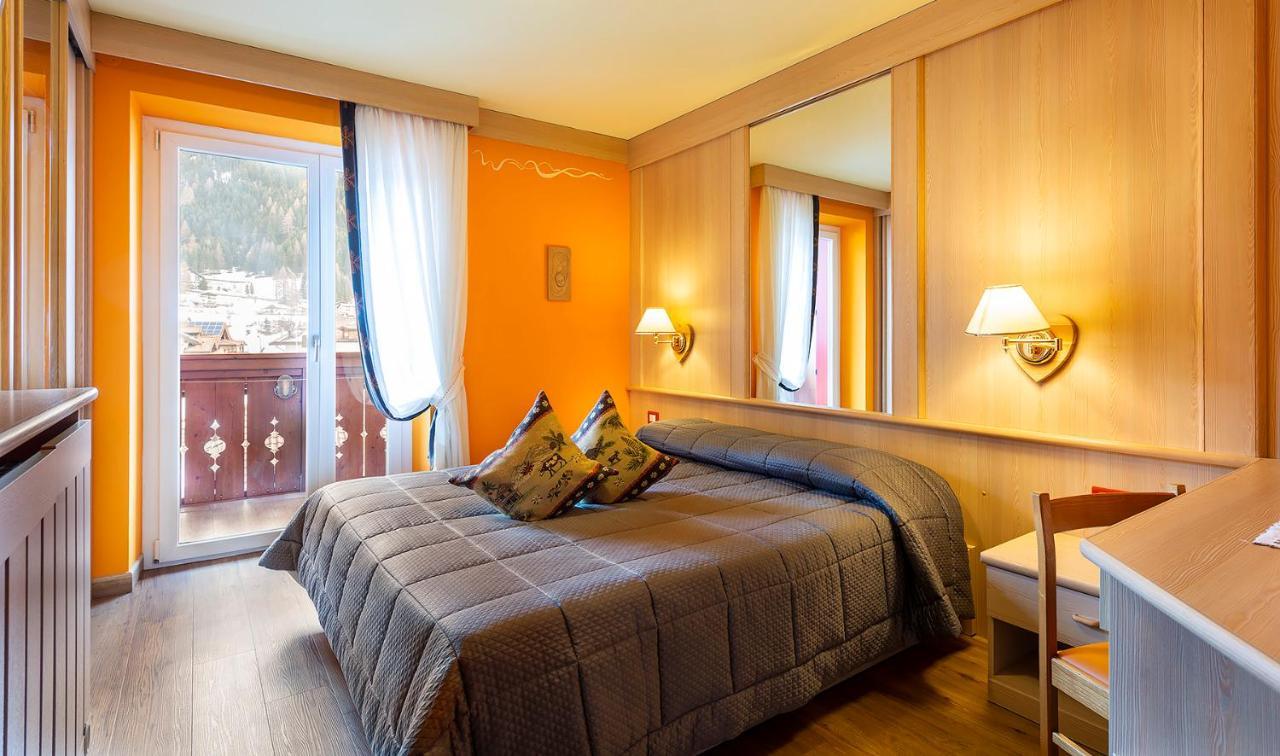 Hotel La Serenella موينا المظهر الخارجي الصورة