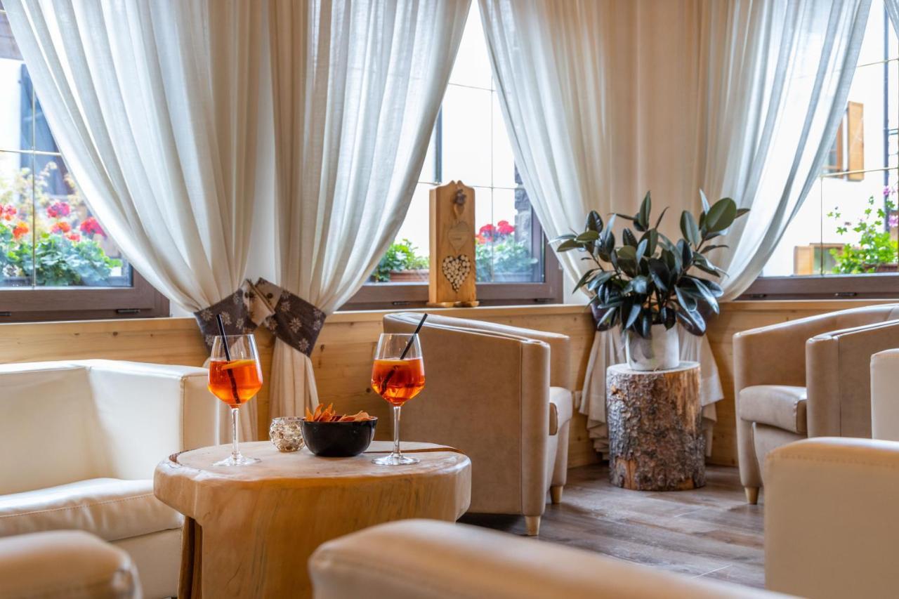 Hotel La Serenella موينا المظهر الخارجي الصورة