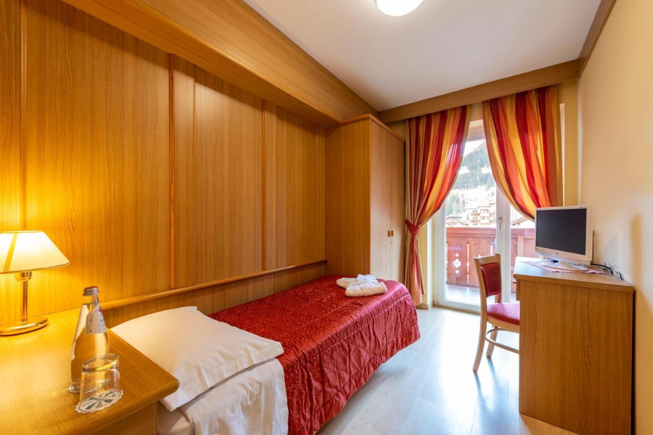 Hotel La Serenella موينا المظهر الخارجي الصورة
